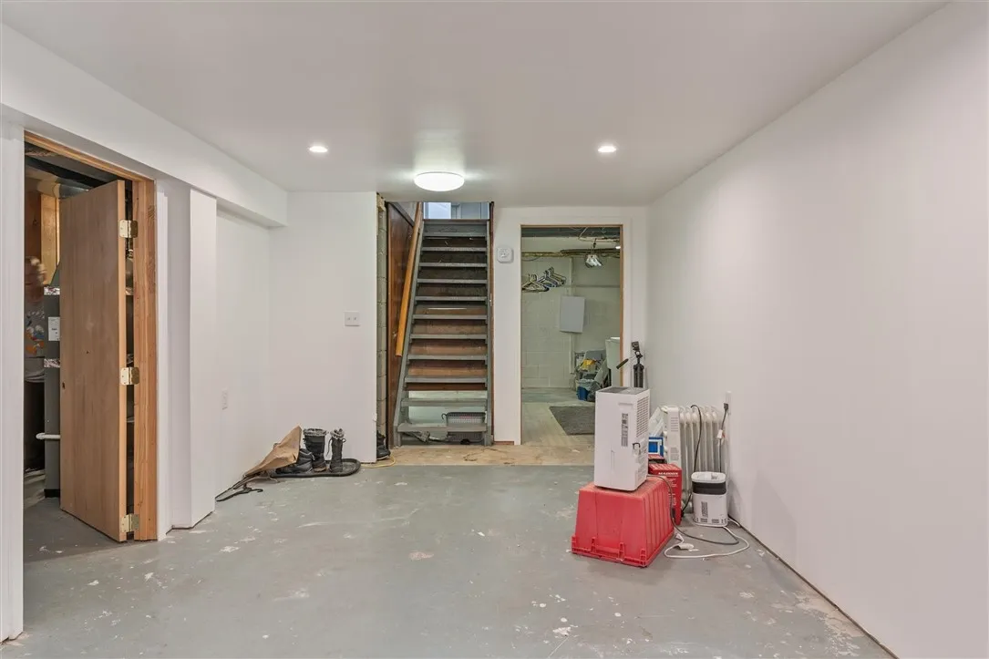 456 Brookview Drive, Irondequoit, New York 14617, Irondequoit, New York 14617, 3 Bedrooms Bedrooms, 6 Rooms Rooms,2 BathroomsBathrooms,Residential,Closed,456 Brookview Drive, Irondequoit, New York 14617,0,R1633600