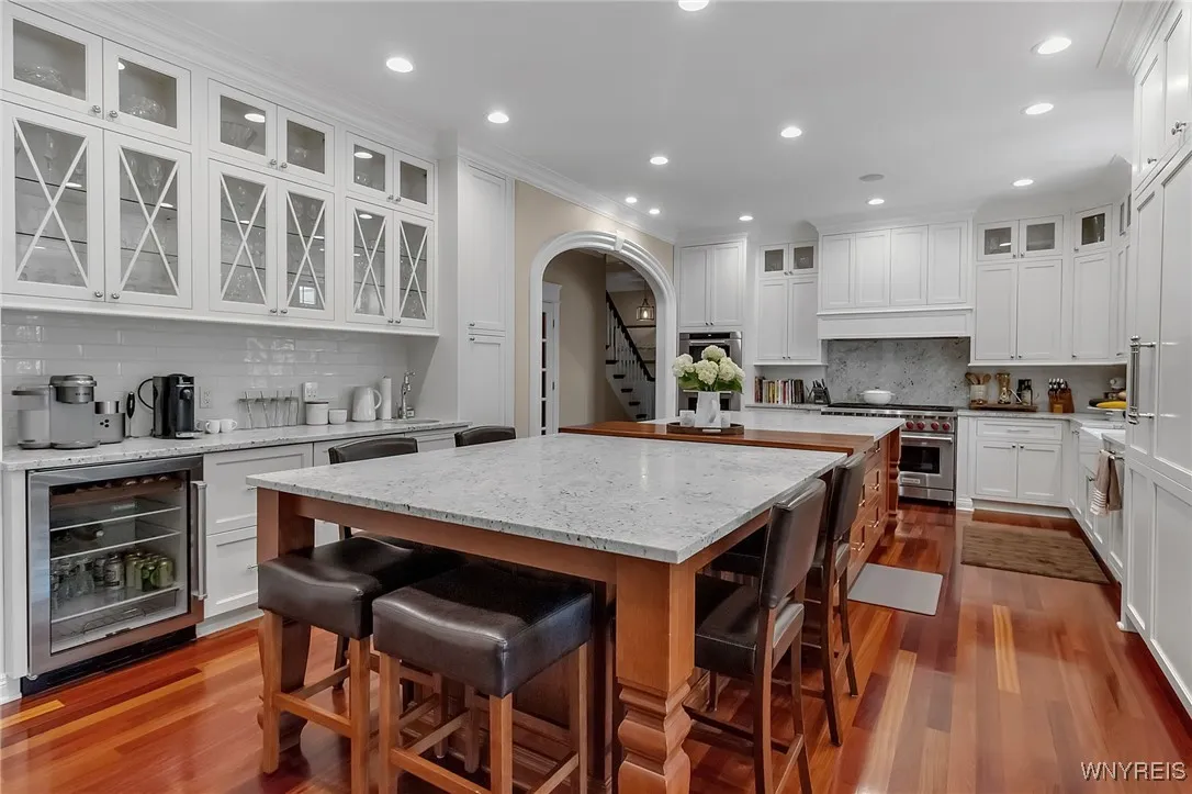 55 Contessa Court, Amherst, New York 14221, Amherst, New York 14221, 6 Bedrooms Bedrooms, 13 Rooms Rooms,4 BathroomsBathrooms,Residential,For Sale,55 Contessa Court, Amherst, New York 14221,B1633717
