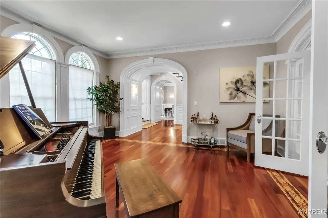 55 Contessa Court, Amherst, New York 14221, Amherst, New York 14221, 6 Bedrooms Bedrooms, 13 Rooms Rooms,4 BathroomsBathrooms,Residential,For Sale,55 Contessa Court, Amherst, New York 14221,B1633717