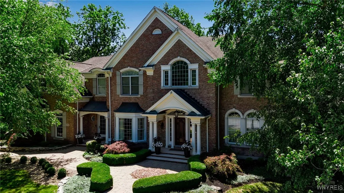 55 Contessa Court, Amherst, New York 14221, Amherst, New York 14221, 6 Bedrooms Bedrooms, 13 Rooms Rooms,4 BathroomsBathrooms,Residential,For Sale,55 Contessa Court, Amherst, New York 14221,B1633717