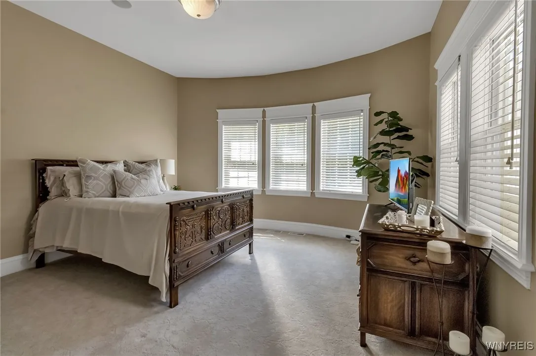 55 Contessa Court, Amherst, New York 14221, Amherst, New York 14221, 6 Bedrooms Bedrooms, 13 Rooms Rooms,4 BathroomsBathrooms,Residential,For Sale,55 Contessa Court, Amherst, New York 14221,B1633717