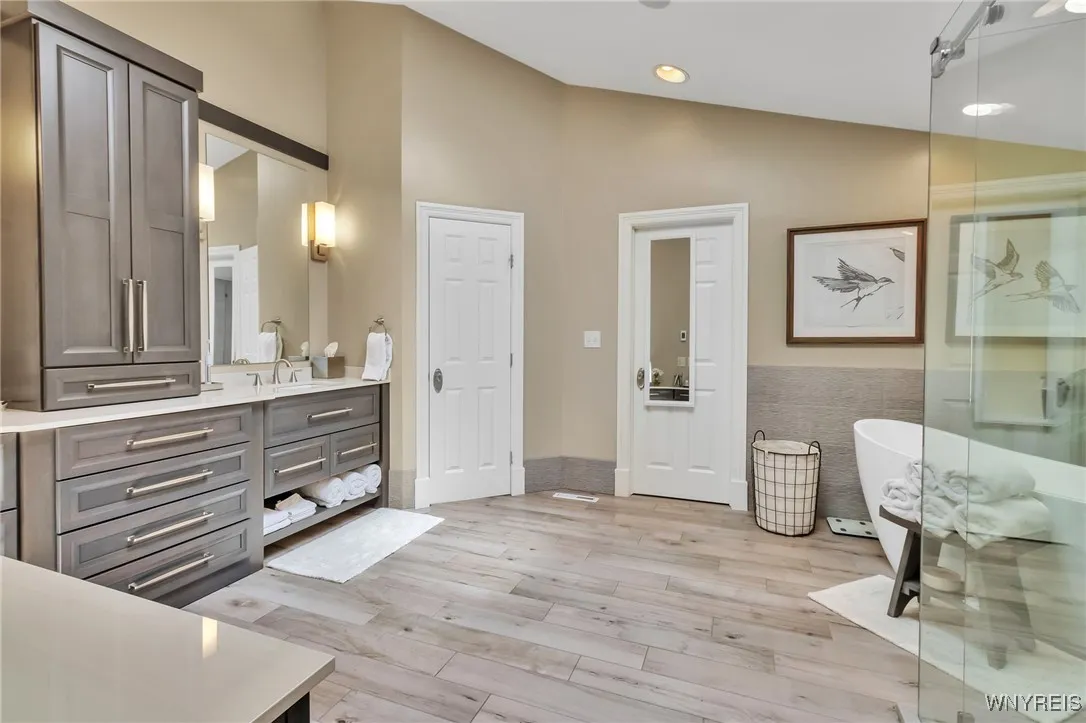 55 Contessa Court, Amherst, New York 14221, Amherst, New York 14221, 6 Bedrooms Bedrooms, 13 Rooms Rooms,4 BathroomsBathrooms,Residential,For Sale,55 Contessa Court, Amherst, New York 14221,B1633717