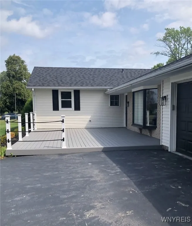 3957 West River Road, Grand Island, New York 14072, Grand Island, New York 14072, 2 Bedrooms Bedrooms, 8 Rooms Rooms,2 BathroomsBathrooms,Residential,Closed,3957 West River Road, Grand Island, New York 14072,0,B1633819