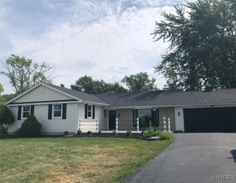 3957 West River Road, Grand Island, New York 14072, Grand Island, New York 14072, 2 Bedrooms Bedrooms, 8 Rooms Rooms,2 BathroomsBathrooms,Residential,Closed,3957 West River Road, Grand Island, New York 14072,0,B1633819