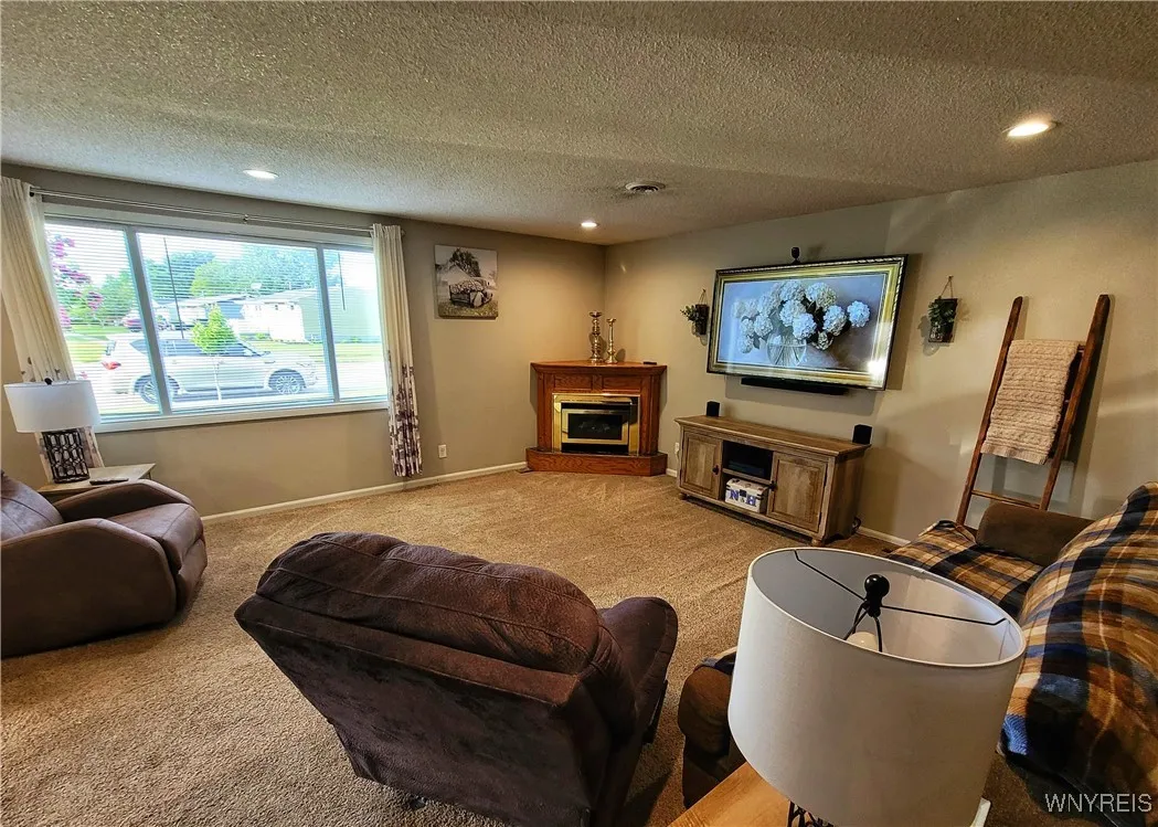20 Susan Drive, Cheektowaga, New York 14043, Cheektowaga, New York 14043, 3 Bedrooms Bedrooms, 6 Rooms Rooms,1 BathroomBathrooms,Residential,For Sale,20 Susan Drive, Cheektowaga, New York 14043,0,B1633703
