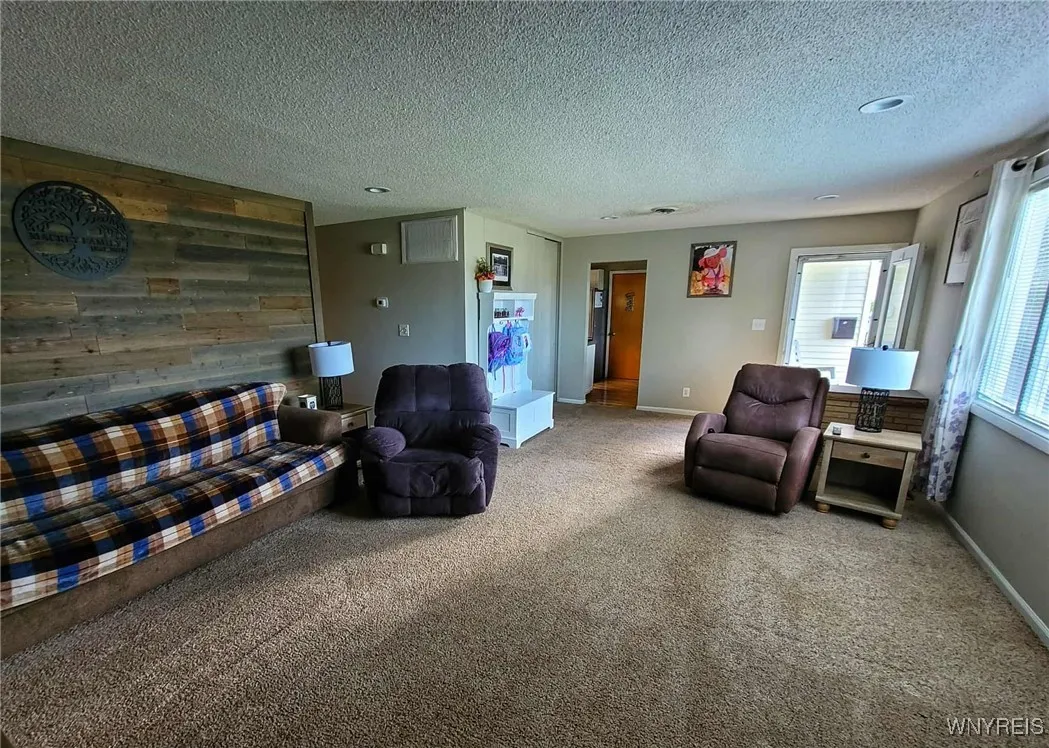 20 Susan Drive, Cheektowaga, New York 14043, Cheektowaga, New York 14043, 3 Bedrooms Bedrooms, 6 Rooms Rooms,1 BathroomBathrooms,Residential,For Sale,20 Susan Drive, Cheektowaga, New York 14043,0,B1633703
