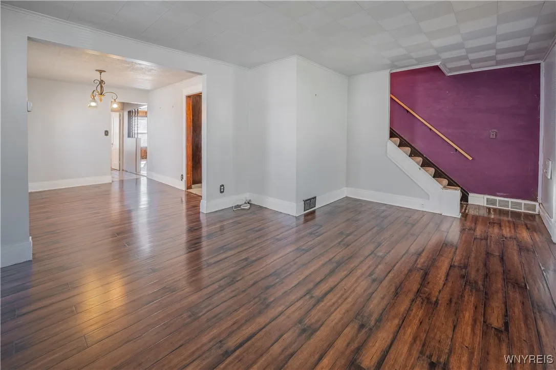 545 29th Street, Niagara Falls, New York 14301, Niagara Falls, New York 14301, 4 Bedrooms Bedrooms, 8 Rooms Rooms,2 BathroomsBathrooms,Residential,For Sale,545 29th Street, Niagara Falls, New York 14301,B1633708