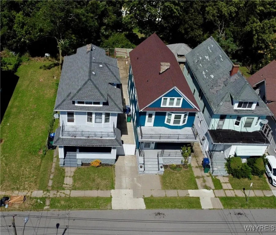 168 Rodney Avenue, Buffalo, New York 14214, Buffalo, New York 14214, 6 Bedrooms Bedrooms, ,2 BathroomsBathrooms,Residential,For Sale,168 Rodney Avenue, Buffalo, New York 14214,0,B1633937