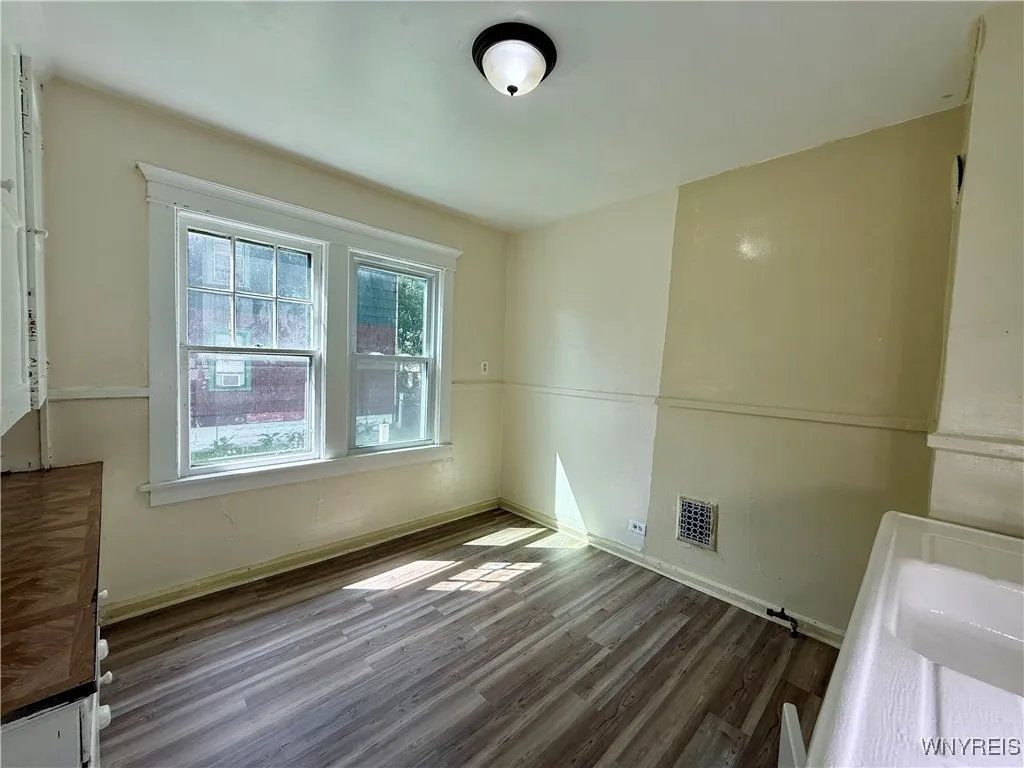 168 Rodney Avenue, Buffalo, New York 14214, Buffalo, New York 14214, 6 Bedrooms Bedrooms, ,2 BathroomsBathrooms,Residential,For Sale,168 Rodney Avenue, Buffalo, New York 14214,0,B1633937