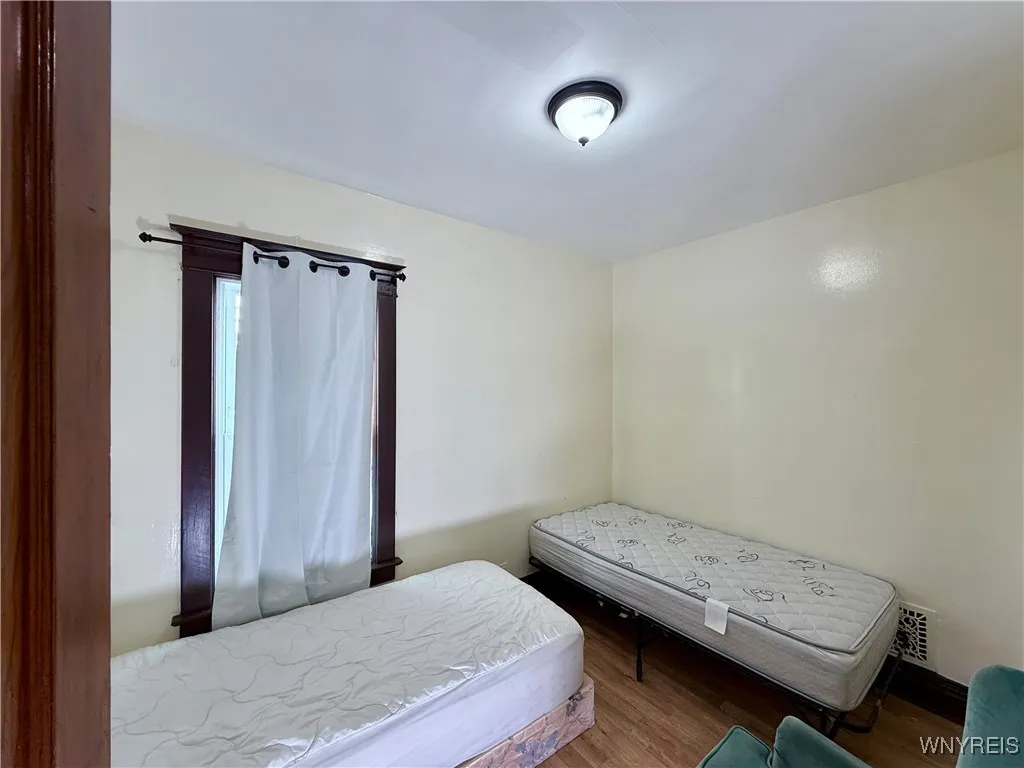 172 Rodney Avenue, Buffalo, New York 14214, Buffalo, New York 14214, 6 Bedrooms Bedrooms, ,2 BathroomsBathrooms,Residential,For Sale,172 Rodney Avenue, Buffalo, New York 14214,0,B1633948