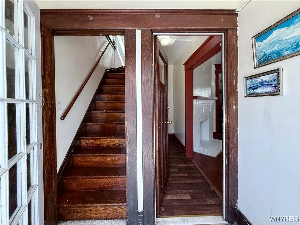 172 Rodney Avenue, Buffalo, New York 14214, Buffalo, New York 14214, 6 Bedrooms Bedrooms, ,2 BathroomsBathrooms,Residential,For Sale,172 Rodney Avenue, Buffalo, New York 14214,0,B1633948