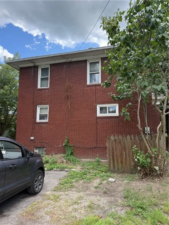5810 Buffalo Avenue, Niagara Falls, New York 14304, Niagara Falls, New York 14304, 4 Bedrooms Bedrooms, 9 Rooms Rooms,2 BathroomsBathrooms,Residential,For Sale,5810 Buffalo Avenue, Niagara Falls, New York 14304,R1633780