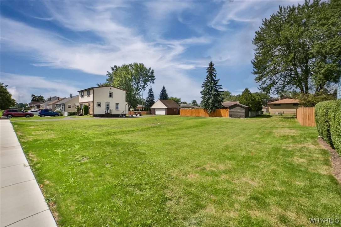 20 Mildred Drive, Cheektowaga, New York 14225, Cheektowaga, New York 14225, 3 Bedrooms Bedrooms, 7 Rooms Rooms,2 BathroomsBathrooms,Residential,For Sale,20 Mildred Drive, Cheektowaga, New York 14225,0,B1632934