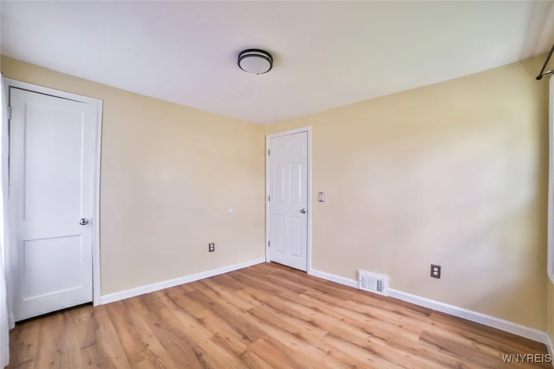 20 Mildred Drive, Cheektowaga, New York 14225, Cheektowaga, New York 14225, 3 Bedrooms Bedrooms, 7 Rooms Rooms,2 BathroomsBathrooms,Residential,For Sale,20 Mildred Drive, Cheektowaga, New York 14225,0,B1632934