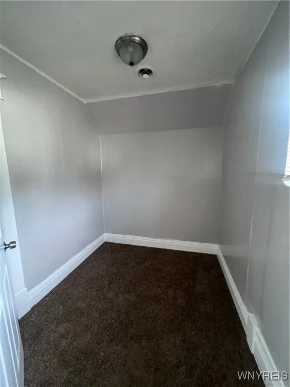 203 Box Ave, Buffalo, New York 14211, Buffalo, New York 14211, 3 Bedrooms Bedrooms, 6 Rooms Rooms,1 BathroomBathrooms,Residential Lease,For Rent,203 Box Ave, Buffalo, New York 14211,0,B1633963