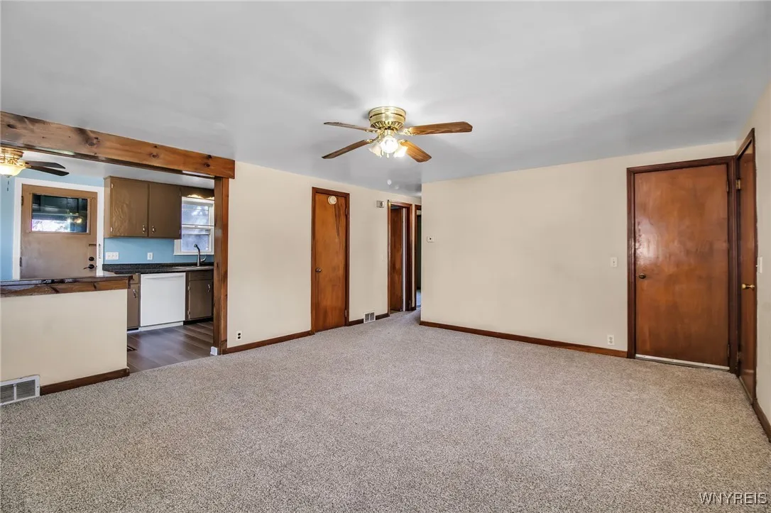 19 Spann Street, Buffalo, New York 14206, Buffalo, New York 14206, 2 Bedrooms Bedrooms, 4 Rooms Rooms,1 BathroomBathrooms,Residential,For Sale,19 Spann Street, Buffalo, New York 14206,0,B1633040