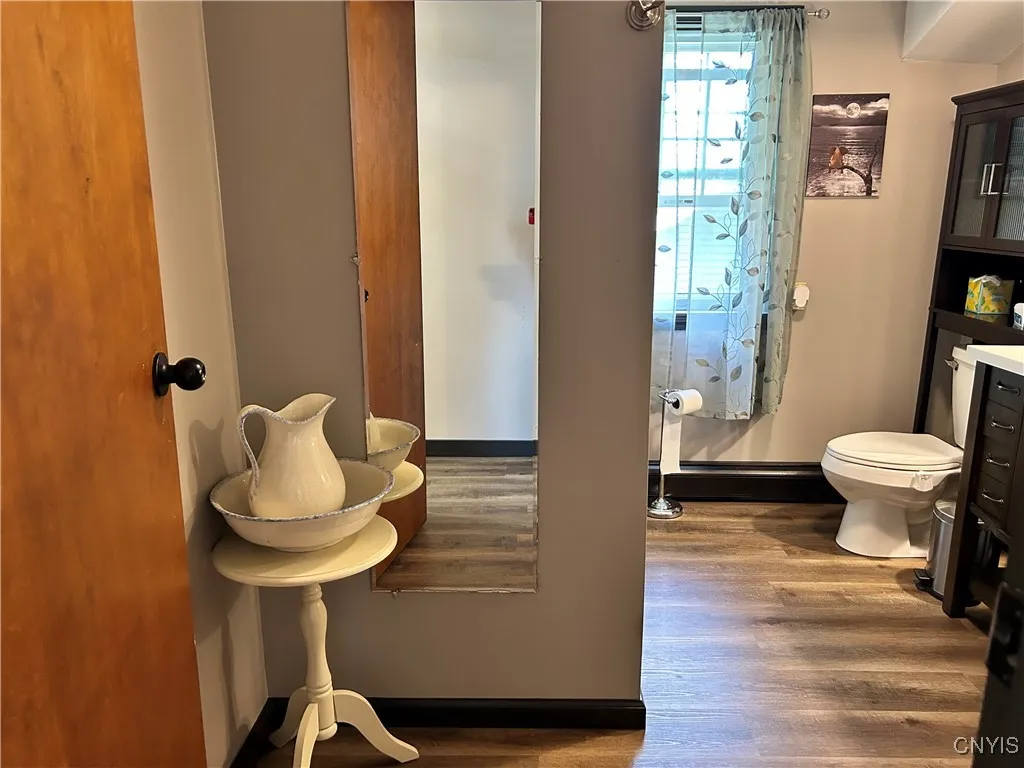 6572 Lakeshore Road, Cicero, New York 13039, Cicero, New York 13039, 4 Bedrooms Bedrooms, 10 Rooms Rooms,2 BathroomsBathrooms,Residential,Closed,6572 Lakeshore Road, Cicero, New York 13039,0,S1633055