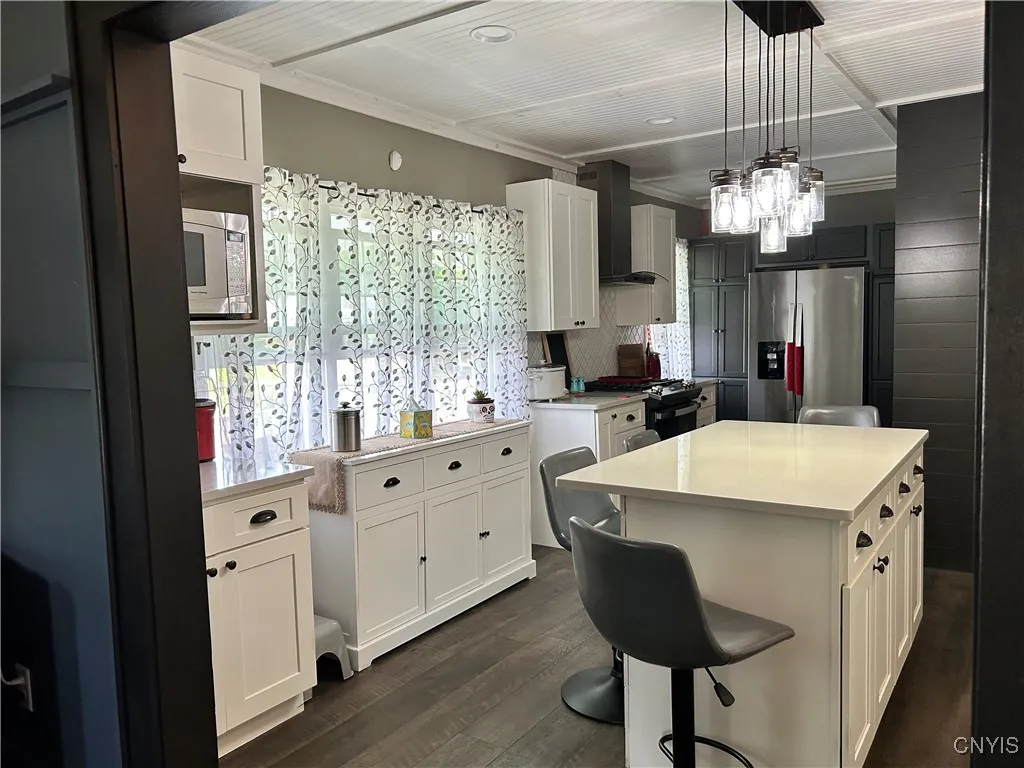 6572 Lakeshore Road, Cicero, New York 13039, Cicero, New York 13039, 4 Bedrooms Bedrooms, 10 Rooms Rooms,2 BathroomsBathrooms,Residential,Closed,6572 Lakeshore Road, Cicero, New York 13039,0,S1633055