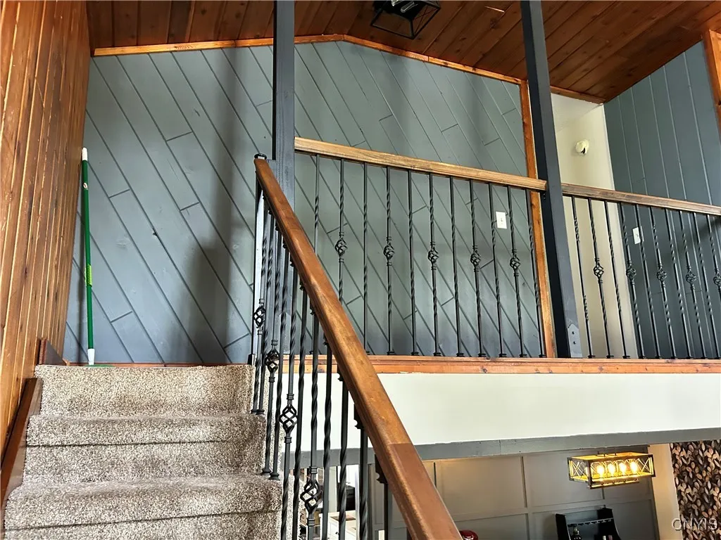 6572 Lakeshore Road, Cicero, New York 13039, Cicero, New York 13039, 4 Bedrooms Bedrooms, 10 Rooms Rooms,2 BathroomsBathrooms,Residential,For Sale,6572 Lakeshore Road, Cicero, New York 13039,0,S1633055