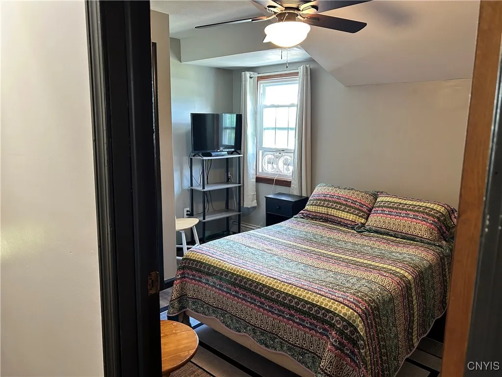 6572 Lakeshore Road, Cicero, New York 13039, Cicero, New York 13039, 4 Bedrooms Bedrooms, 10 Rooms Rooms,2 BathroomsBathrooms,Residential,Closed,6572 Lakeshore Road, Cicero, New York 13039,0,S1633055