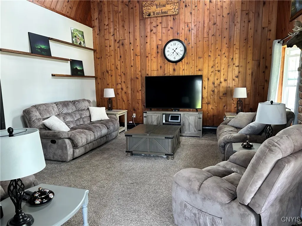6572 Lakeshore Road, Cicero, New York 13039, Cicero, New York 13039, 4 Bedrooms Bedrooms, 10 Rooms Rooms,2 BathroomsBathrooms,Residential,For Sale,6572 Lakeshore Road, Cicero, New York 13039,0,S1633055