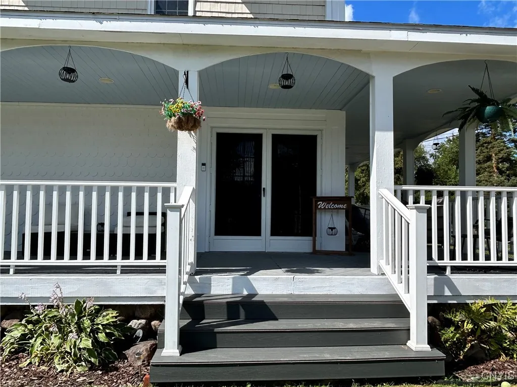 6572 Lakeshore Road, Cicero, New York 13039, Cicero, New York 13039, 4 Bedrooms Bedrooms, 10 Rooms Rooms,2 BathroomsBathrooms,Residential,Closed,6572 Lakeshore Road, Cicero, New York 13039,0,S1633055