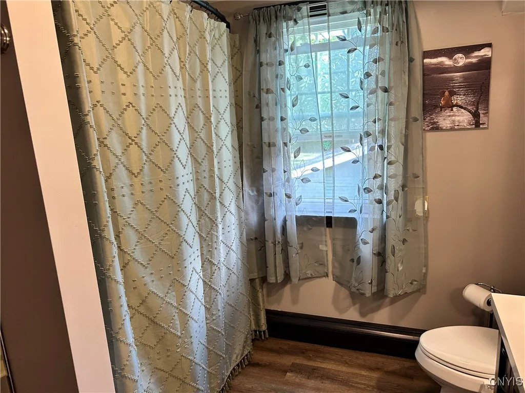 6572 Lakeshore Road, Cicero, New York 13039, Cicero, New York 13039, 4 Bedrooms Bedrooms, 10 Rooms Rooms,2 BathroomsBathrooms,Residential,Closed,6572 Lakeshore Road, Cicero, New York 13039,0,S1633055