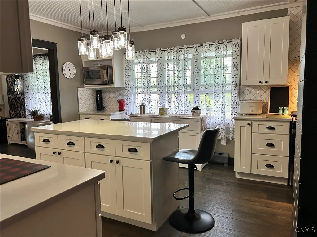 6572 Lakeshore Road, Cicero, New York 13039, Cicero, New York 13039, 4 Bedrooms Bedrooms, 10 Rooms Rooms,2 BathroomsBathrooms,Residential,For Sale,6572 Lakeshore Road, Cicero, New York 13039,0,S1633055