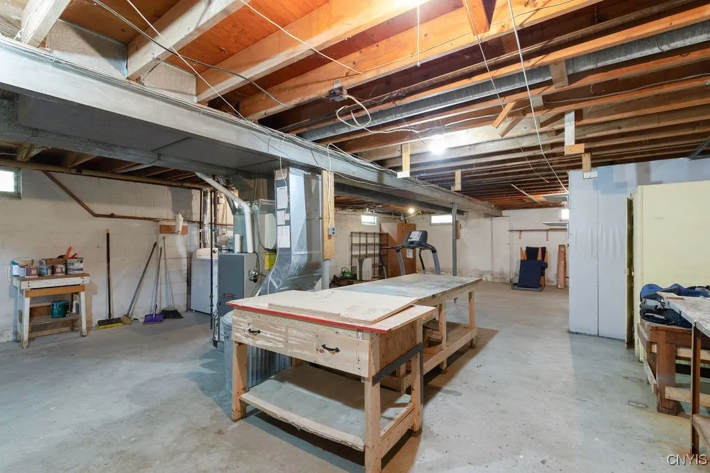 15 Sherwood Circle, Clay, New York 13041, Clay, New York 13041, 3 Bedrooms Bedrooms, 8 Rooms Rooms,2 BathroomsBathrooms,Residential,Closed,15 Sherwood Circle, Clay, New York 13041,0,S1633734