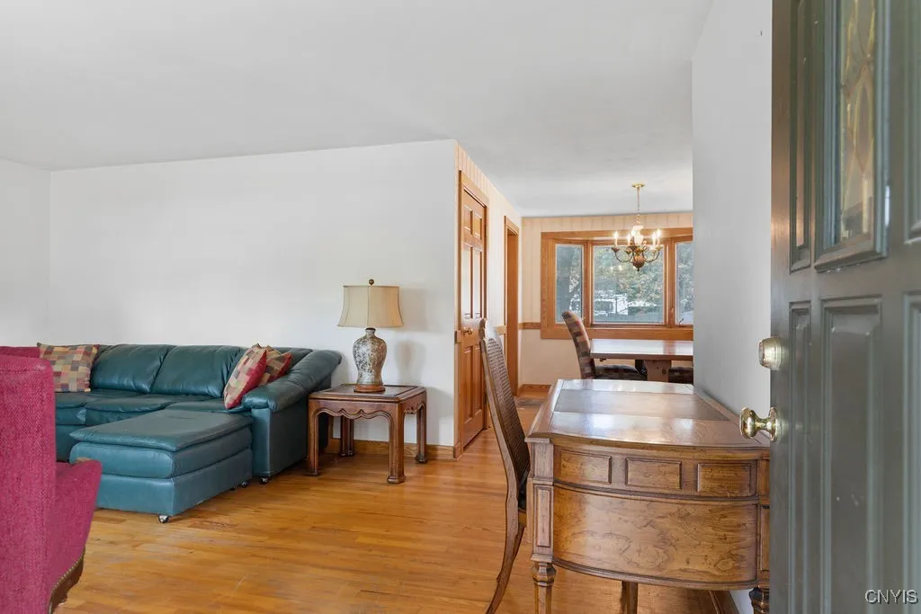 15 Sherwood Circle, Clay, New York 13041, Clay, New York 13041, 3 Bedrooms Bedrooms, 8 Rooms Rooms,2 BathroomsBathrooms,Residential,Closed,15 Sherwood Circle, Clay, New York 13041,0,S1633734