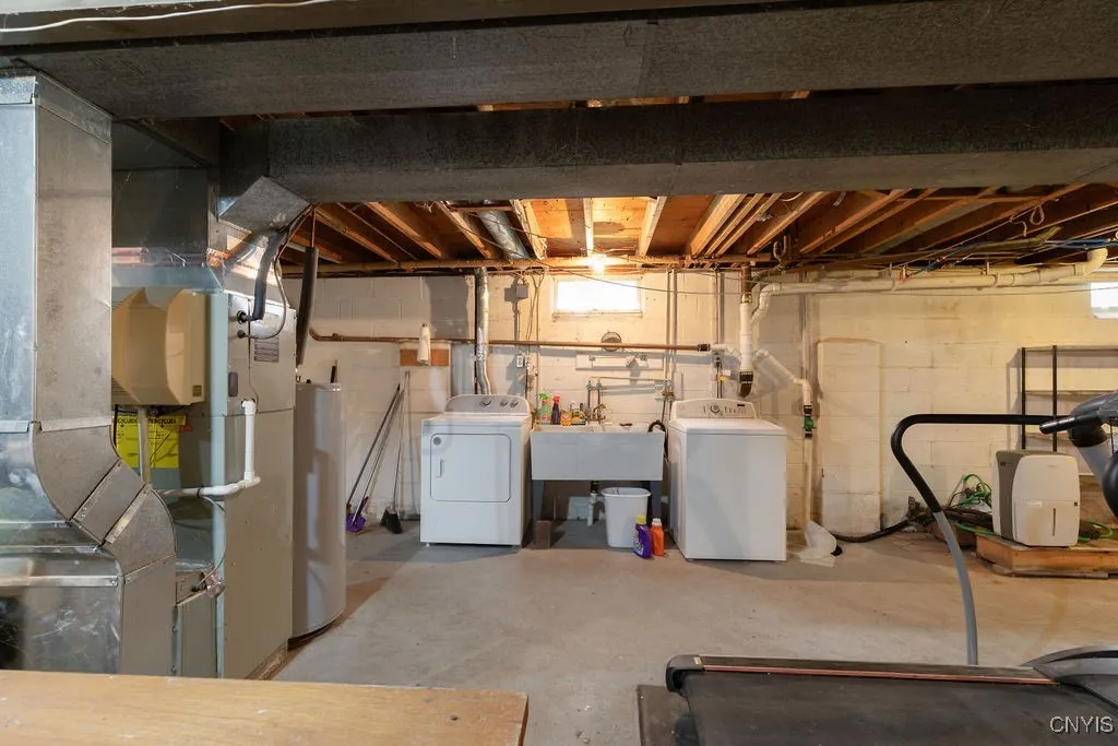 15 Sherwood Circle, Clay, New York 13041, Clay, New York 13041, 3 Bedrooms Bedrooms, 8 Rooms Rooms,2 BathroomsBathrooms,Residential,Closed,15 Sherwood Circle, Clay, New York 13041,0,S1633734