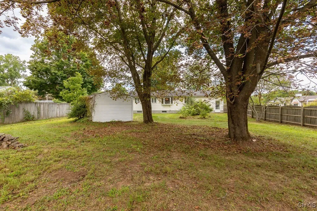 15 Sherwood Circle, Clay, New York 13041, Clay, New York 13041, 3 Bedrooms Bedrooms, 8 Rooms Rooms,2 BathroomsBathrooms,Residential,Closed,15 Sherwood Circle, Clay, New York 13041,0,S1633734