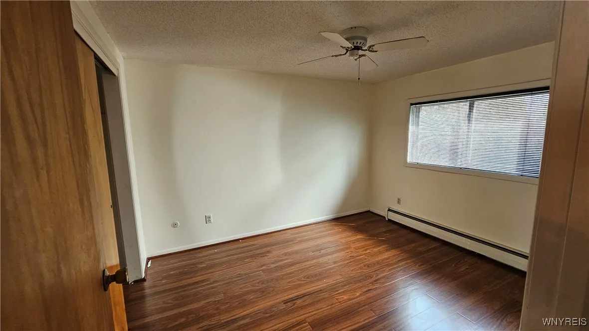 3433 Harlem Road 2, Cheektowaga, New York 14225, Cheektowaga, New York 14225, 2 Bedrooms Bedrooms, 5 Rooms Rooms,1 BathroomBathrooms,Residential,For Sale,3433 Harlem Road 2, Cheektowaga, New York 14225,0,B1633643