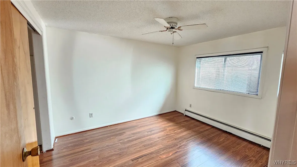 3433 Harlem Road 2, Cheektowaga, New York 14225, Cheektowaga, New York 14225, 2 Bedrooms Bedrooms, 5 Rooms Rooms,1 BathroomBathrooms,Residential,For Sale,3433 Harlem Road 2, Cheektowaga, New York 14225,0,B1633643