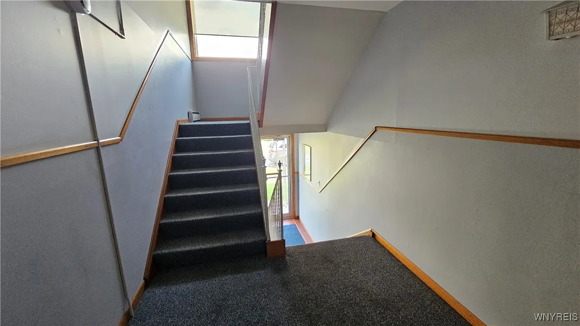 3433 Harlem Road 2, Cheektowaga, New York 14225, Cheektowaga, New York 14225, 2 Bedrooms Bedrooms, 5 Rooms Rooms,1 BathroomBathrooms,Residential,For Sale,3433 Harlem Road 2, Cheektowaga, New York 14225,0,B1633643