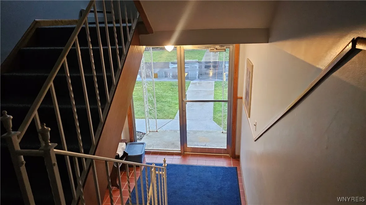 3433 Harlem Road 2, Cheektowaga, New York 14225, Cheektowaga, New York 14225, 2 Bedrooms Bedrooms, 5 Rooms Rooms,1 BathroomBathrooms,Residential,For Sale,3433 Harlem Road 2, Cheektowaga, New York 14225,0,B1633643