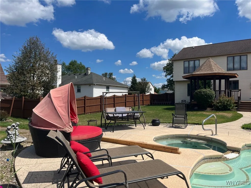 36 Shadyside Lane, Lancaster, New York 14086, Lancaster, New York 14086, 4 Bedrooms Bedrooms, 11 Rooms Rooms,2 BathroomsBathrooms,Residential,For Sale,36 Shadyside Lane, Lancaster, New York 14086,0,B1633782