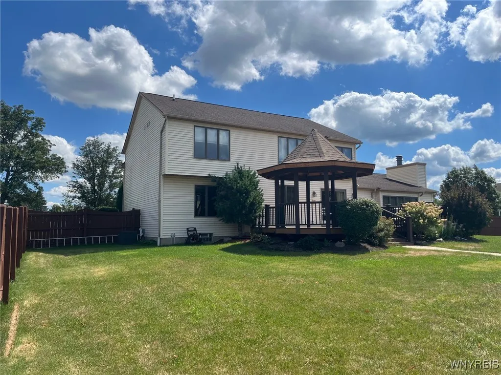 36 Shadyside Lane, Lancaster, New York 14086, Lancaster, New York 14086, 4 Bedrooms Bedrooms, 11 Rooms Rooms,2 BathroomsBathrooms,Residential,For Sale,36 Shadyside Lane, Lancaster, New York 14086,0,B1633782