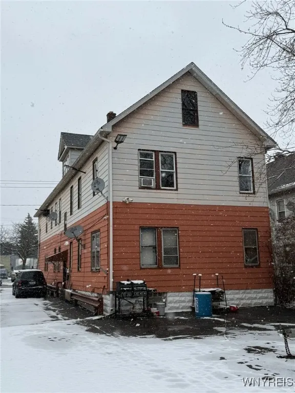 1037 Walden Avenue 3, Cheektowaga, New York 14211, Cheektowaga, New York 14211, 3 Bedrooms Bedrooms, 6 Rooms Rooms,1 BathroomBathrooms,Residential Lease,For Rent,1037 Walden Avenue 3, Cheektowaga, New York 14211,0,B1633394
