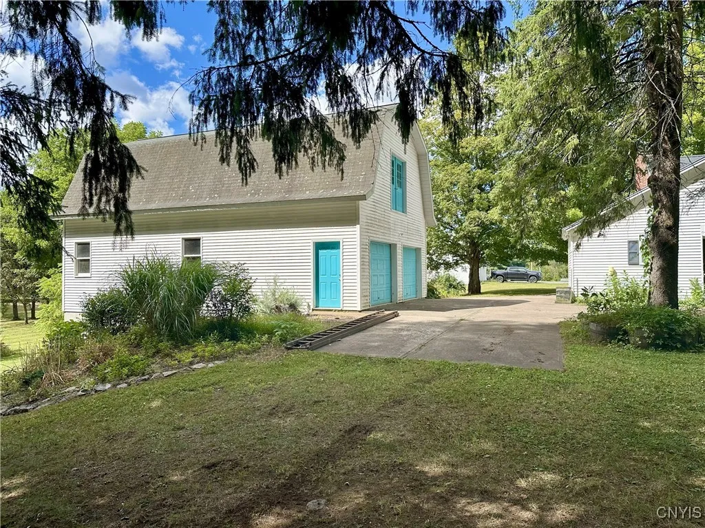 2-car, 3-story garage
