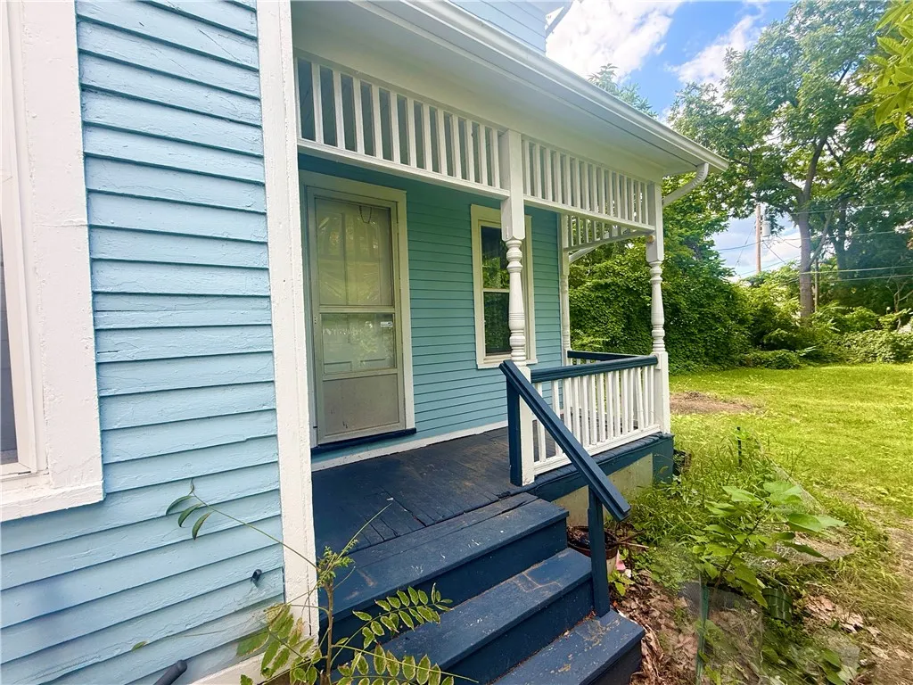 Rear porch on lower level with exterior access