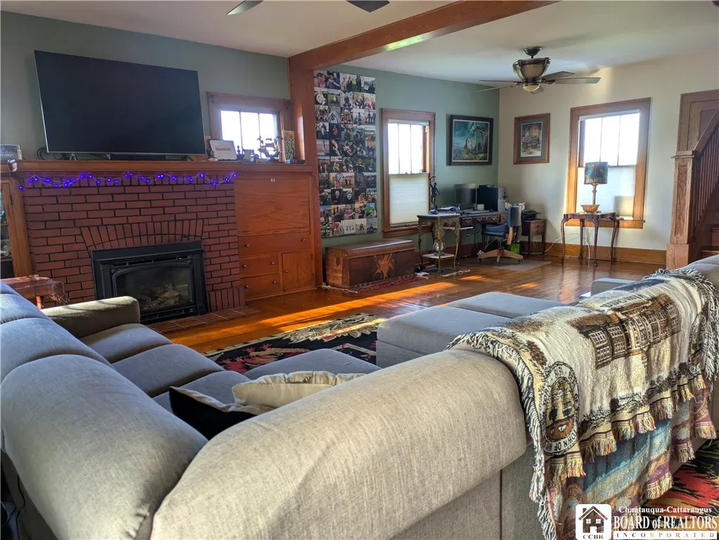 3215 Wilson Cambria Road, Wilson, New York 14172, Wilson, New York 14172, 4 Bedrooms Bedrooms, 9 Rooms Rooms,2 BathroomsBathrooms,Residential,For Sale,3215 Wilson Cambria Road, Wilson, New York 14172,0,R1633697