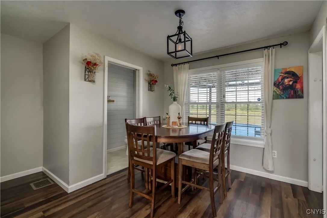 31795 Us Route 11, Philadelphia, New York 13673, Philadelphia, New York 13673, 4 Bedrooms Bedrooms, 9 Rooms Rooms,2 BathroomsBathrooms,Residential,For Sale,31795 Us Route 11, Philadelphia, New York 13673,0,S1632483
