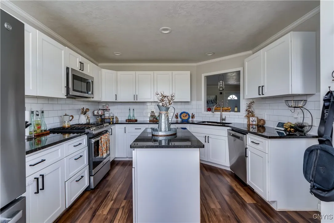 31795 Us Route 11, Philadelphia, New York 13673, Philadelphia, New York 13673, 4 Bedrooms Bedrooms, 9 Rooms Rooms,2 BathroomsBathrooms,Residential,For Sale,31795 Us Route 11, Philadelphia, New York 13673,0,S1632483