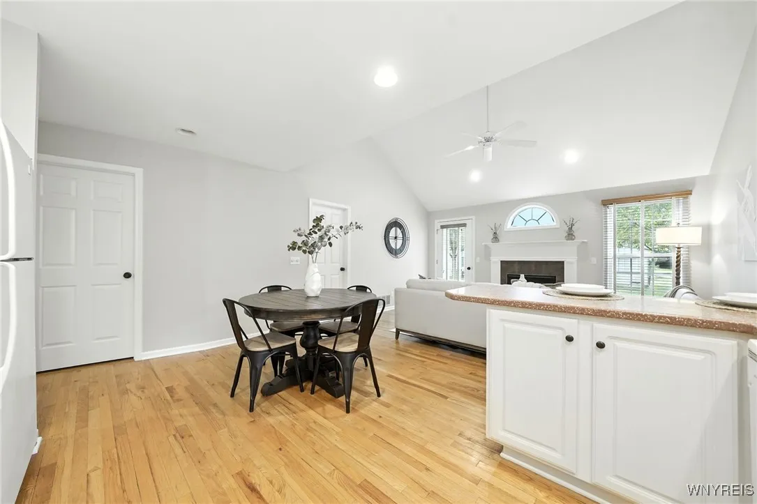 5 Astor Ridge Drive D, Amherst, New York 14228, Amherst, New York 14228, 2 Bedrooms Bedrooms, 5 Rooms Rooms,2 BathroomsBathrooms,Residential,Closed,5 Astor Ridge Drive D, Amherst, New York 14228,0,B1633998