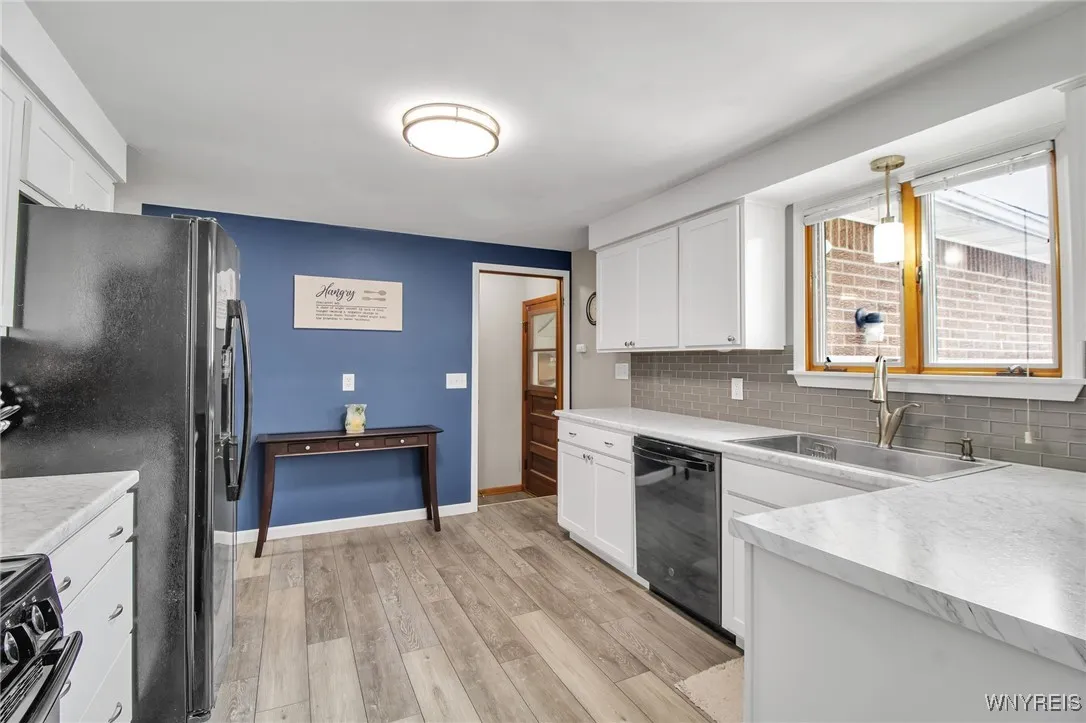 28 Banko Drive, Cheektowaga, New York 14043, Cheektowaga, New York 14043, 3 Bedrooms Bedrooms, 6 Rooms Rooms,1 BathroomBathrooms,Residential,For Sale,28 Banko Drive, Cheektowaga, New York 14043,0,B1632702