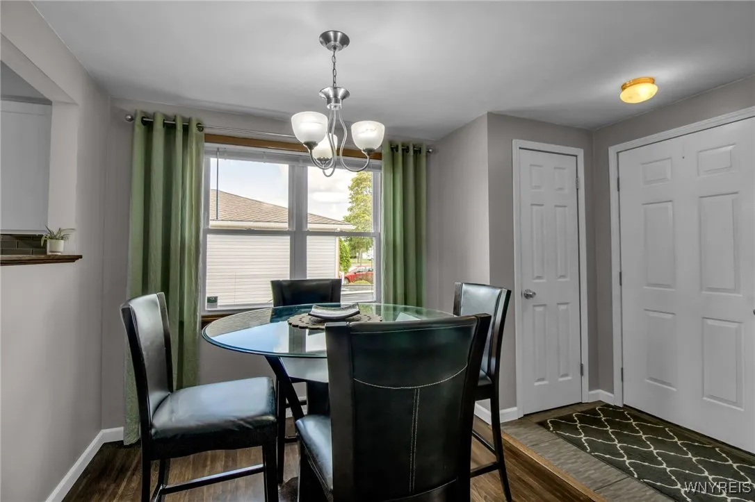 28 Banko Drive, Cheektowaga, New York 14043, Cheektowaga, New York 14043, 3 Bedrooms Bedrooms, 6 Rooms Rooms,1 BathroomBathrooms,Residential,For Sale,28 Banko Drive, Cheektowaga, New York 14043,0,B1632702