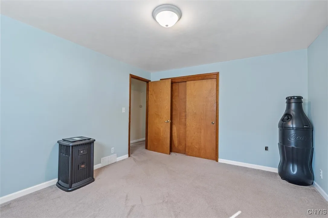 226 Hamilton Road, Cicero, New York 13212, Cicero, New York 13212, 4 Bedrooms Bedrooms, 10 Rooms Rooms,2 BathroomsBathrooms,Residential,For Sale,226 Hamilton Road, Cicero, New York 13212,0,S1633449