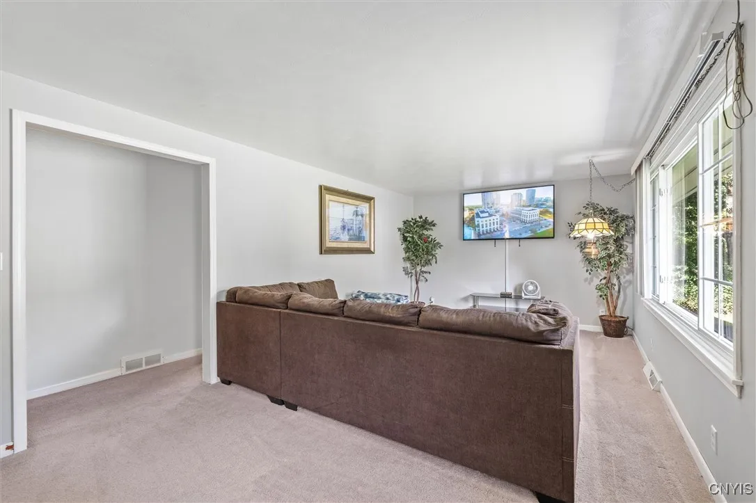 226 Hamilton Road, Cicero, New York 13212, Cicero, New York 13212, 4 Bedrooms Bedrooms, 10 Rooms Rooms,2 BathroomsBathrooms,Residential,For Sale,226 Hamilton Road, Cicero, New York 13212,0,S1633449