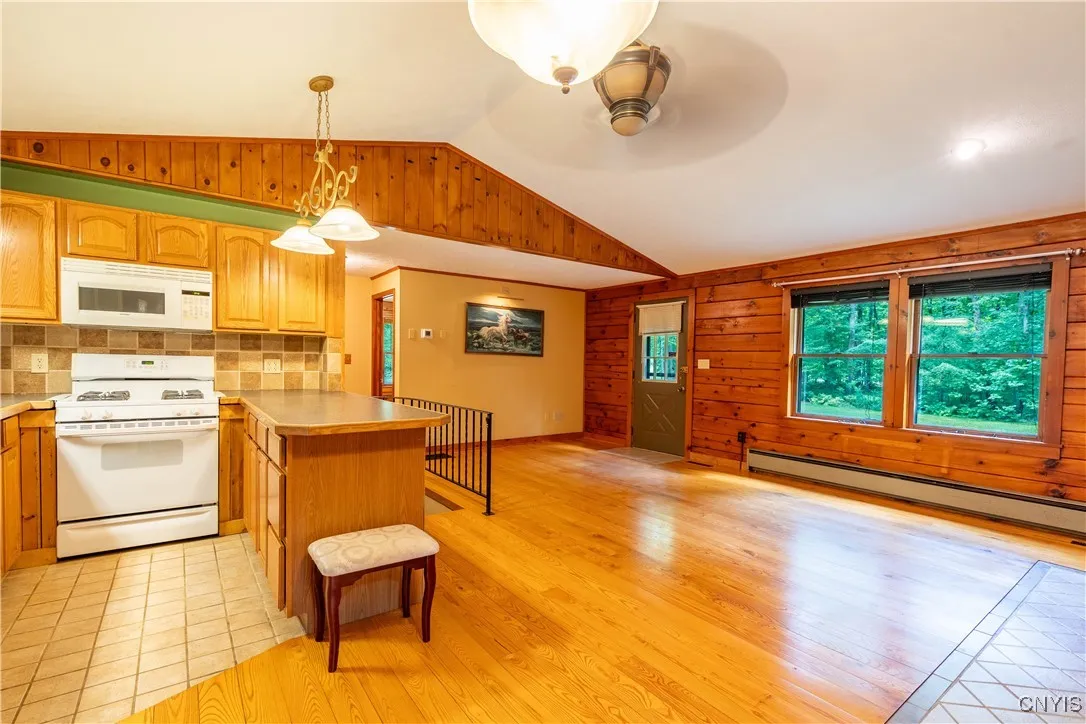 65 County Route 17, Constantia, New York 13028, Constantia, New York 13028, 2 Bedrooms Bedrooms, 3 Rooms Rooms,1 BathroomBathrooms,Residential,Closed,65 County Route 17, Constantia, New York 13028,0,S1633671